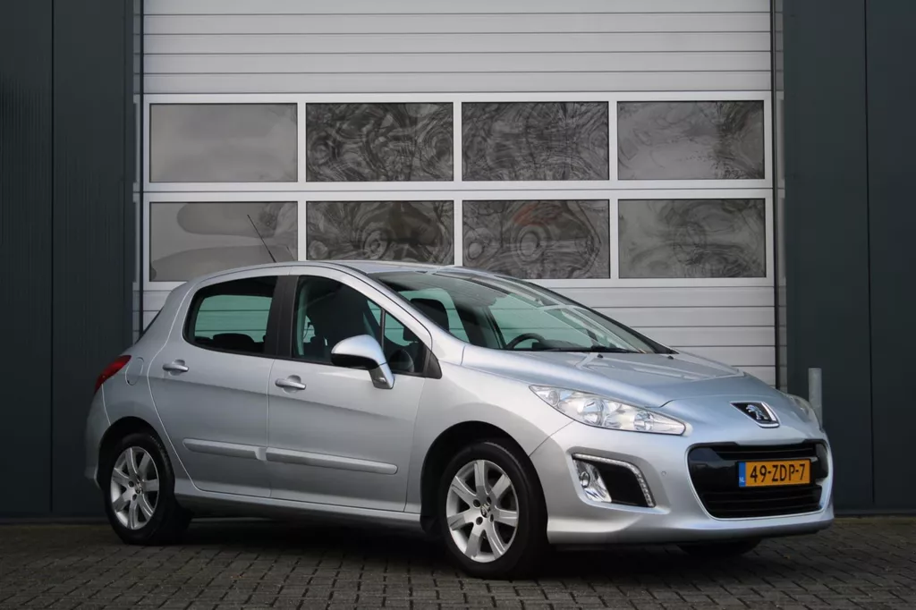 Peugeot 308 1.6 VTi Active 5-Deurs Clima/Cruise/Navi/Bluetooth/PDCv+a//LED/RadioCD.USB/Elek.Ramen/C.V./16"LM/Isofix