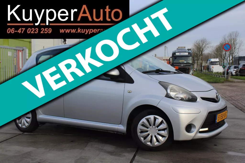 Toyota Aygo 1.0 VVT-i Aspiration NAVI AIRCO MULTIMEDIA