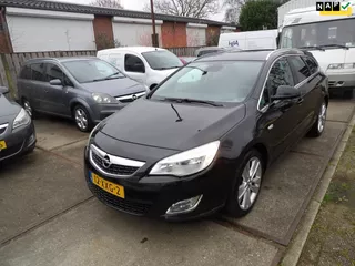 Opel Astra Sports Tourer 1.4 Turbo Sport navi airco geen riem maar ketting