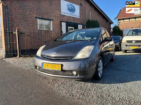 Toyota Prius 1.5 VVT-i Tech Edition ( Climate controle + Camera + Elektrische ramen )