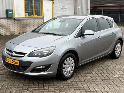 Opel Astra 1.6 CDTi 110 PK 6 BAK Bj 2014 Euro6 Design 1e Eig Weinig Km,s 72.890 Airco Leder Cruise Pdc Led Park Assist Elec.Pakket