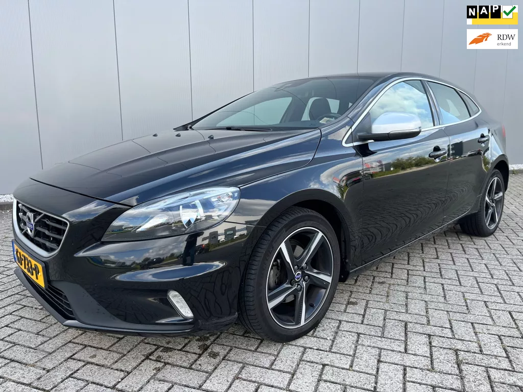 Volvo V40 2.0 D2 R-Design/ 5700 ex BTW