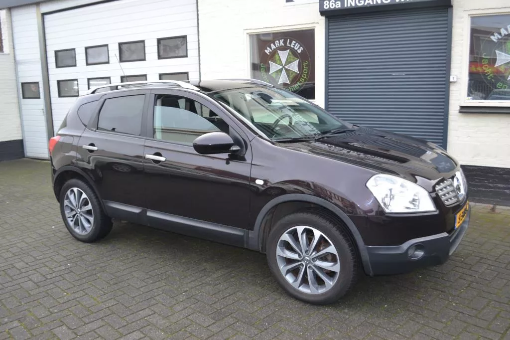 Nissan Qashqai 2.0 Connect Edition Pano/Complete uitvoering
