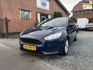 Ford Focus Wagon 1.0 Trend ( Airco + Navigatie + Cruise controle + Trekhaak )