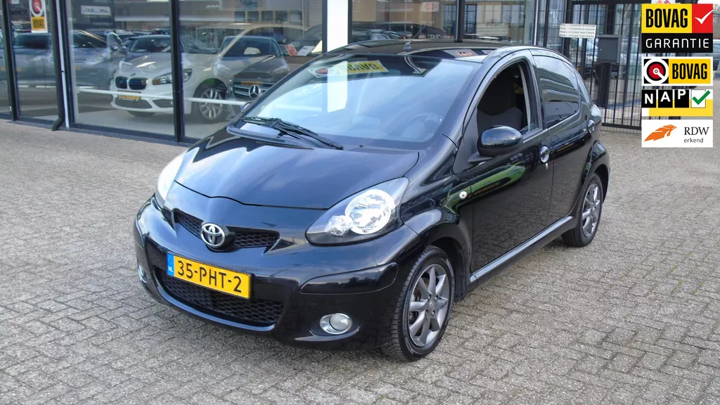 Toyota Aygo 1.0-12V Dynamic Navigator