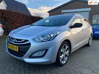Hyundai I30 Wagon 1.6 GDI i-Vision Panodak Cruise, Clima, Achteruitrijcamera, Navi bj 2014