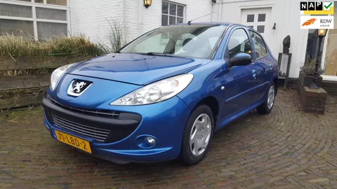 Peugeot 206 + 1.4 XS, Excellent mooie, top onderhouden auto, rijdt echt super. Met ijskoude Airco, Trekhaak. APK tot 12-09-2026