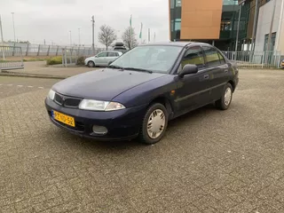 Mitsubishi Carisma 1.6 GL Automaat Airco 1997 Blauwmetalic