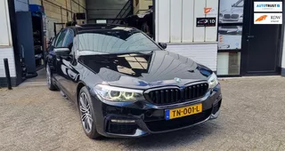 BMW 5-serie 530i High Executive/ M-Pakket/ Schuifdak/ Black Edition