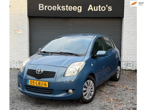 Toyota Yaris 1.3 VVTi Sol MMT Weinigkm/Automaat/Zeernetjes!