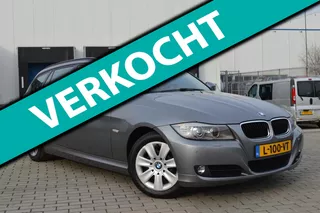 BMW 3-serie Touring 318i Business Line Panorama Nieuwstaat!