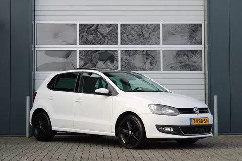 Volkswagen Polo 1.2 TSI Highline DSG 5-Deurs Clima/Cruise/Panodak/Xenon/PDC/LED/Navi/Bluetooth/RadioCD.AUX/16"LM/Trekhaak/APK:2027