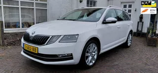 Skoda Octavia Combi 1.5 TSI Greentech Business Edition Plus Automaat in Excellent mooie conditie