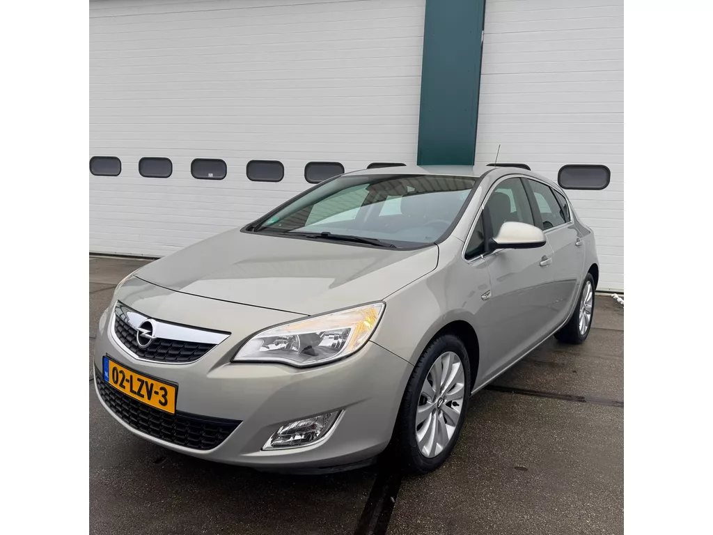 Opel Astra 1.6 Cosmo Origin. 117.000Km ! Automaat !
