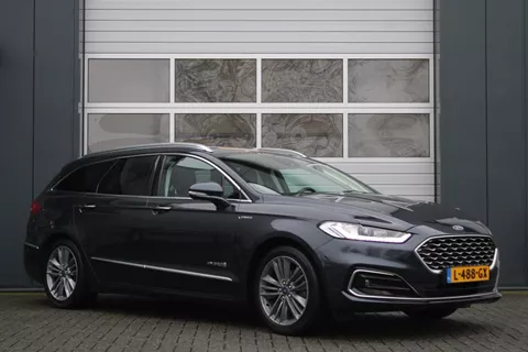 Ford Mondeo Wagon 2.0 IVCT HEV Vignale Cruise/Camera/Stoelverwarming/Keyless/Leder/PDC/Navi/Bluetooth/LED/18"LM/Trekhaak/Dealer
