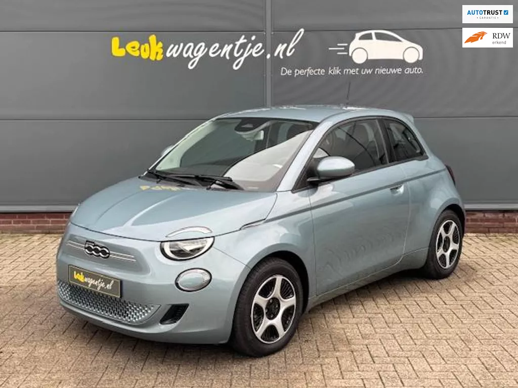 Fiat 500 e Passion 42 kWh *carplay *p-sensor *11.000 km *BTW