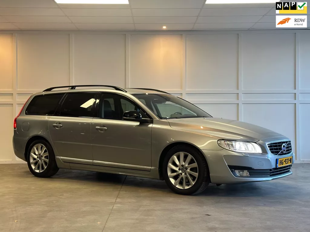 Volvo V70 2.0 D4 Dynamic Edition / 2015 / Navi / Stoelverwarming