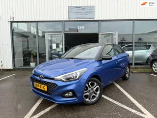 Hyundai I20 1.2 Premium | CARPLAY | PARKEERSENSOREN | CRUISE CONTROL | CAMERA | DEALER ONDERHOUDEN | APK |