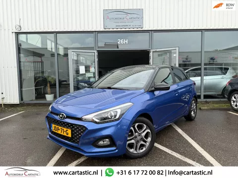 Hyundai I20 1.2 Premium | CARPLAY | PARKEERSENSOREN | CRUISE CONTROL | CAMERA | DEALER ONDERHOUDEN | APK |