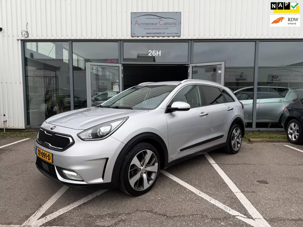 Kia Niro 1.6 GDi Hybrid BusinessLine KEYLESS | ADAPTIEF CRUISE | LEDER | STUUR/STOEL VERWARMING | VOLLEDIG DEALER ONDERHOUDEN | NA