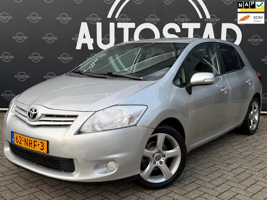 Toyota Auris 1.6 Aspiration NL-Auto / NAP / APK / Airco / Trekhaak