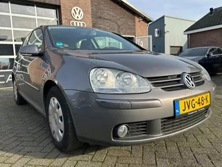 Volkswagen GOLF 1.4 Optive 3