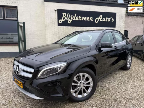 Mercedes-Benz GLA-klasse 180 Ambition Automaat | Camera | PanoDak | Org. NL | Leer | Stoel VW