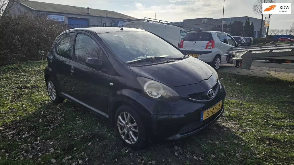 Toyota Aygo 1.0-12V +