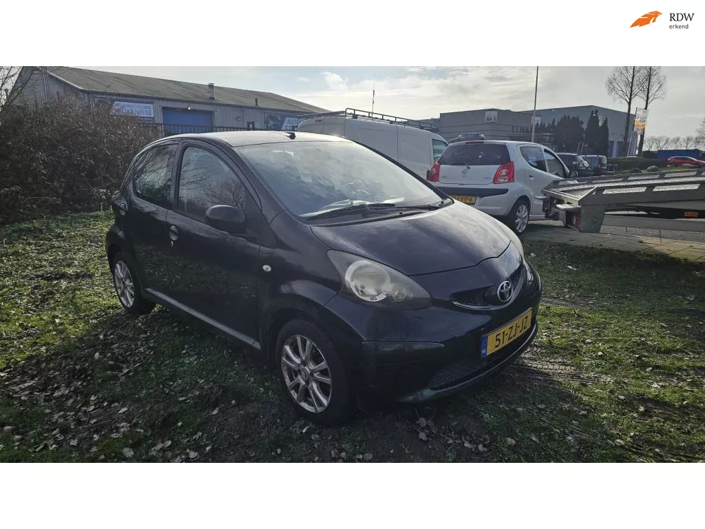 Toyota Aygo 1.0-12V +