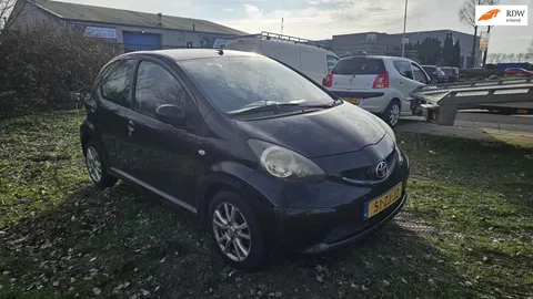 Toyota Aygo 1.0-12V +