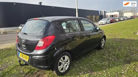 Opel Corsa 1.2-16V '111' Edition