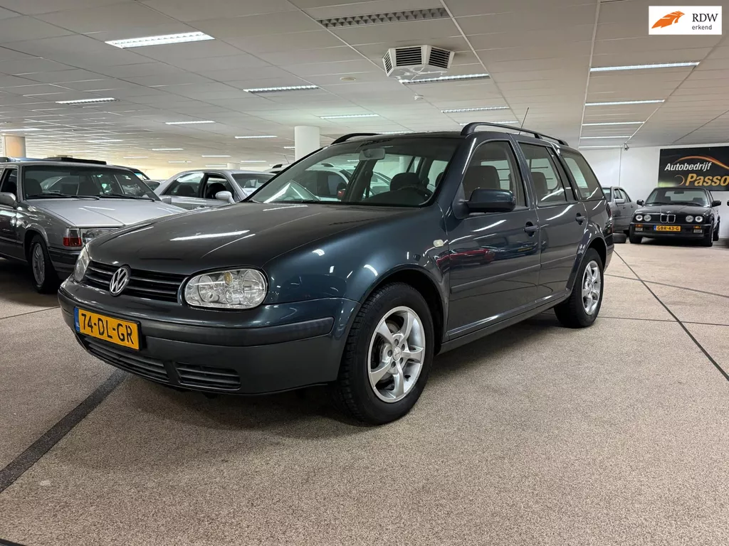 Volkswagen Golf Variant 1.6 Trendline koude airco ! Nette auto! Goed onderhouden.