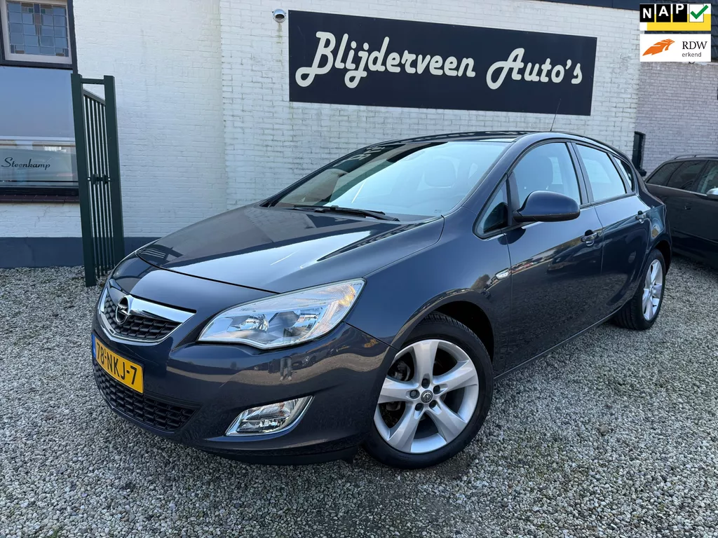 Opel Astra 1.6 Edition 32.000KM | Org. NL | Dealer Onderhouden | LM | Trekhaak Afnb.