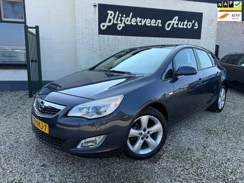Opel Astra 1.6 Edition 32.000KM | Org. NL | Dealer Onderhouden | LM | Trekhaak Afnb.