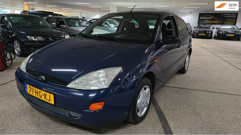 Ford Focus 1.4-16V Trend nieuwe Apk! Koude Airco!!