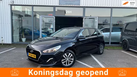 Hyundai I30 1.4 T-GDI Comfort AUTOMAAT | NAVI | CLIMA | CRUISE | STOEL/STUUR VERWARM. | CAMERA | PDC | APK |