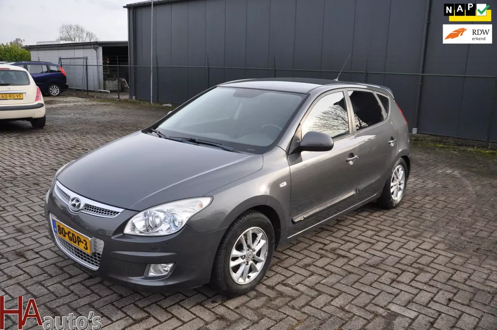 Hyundai I30 2.0i Style 5-deurs *CLIMA*