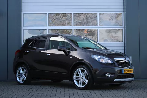 Opel Mokka 1.4 T Cosmo 4x4 140pk Camera/Cruise/Stoel&Stuurverwarming/Bi-Xenon/PDCv+a/Navi/Bluetooth/RadioCD.AUX.USB/19"LM/Trekhaak