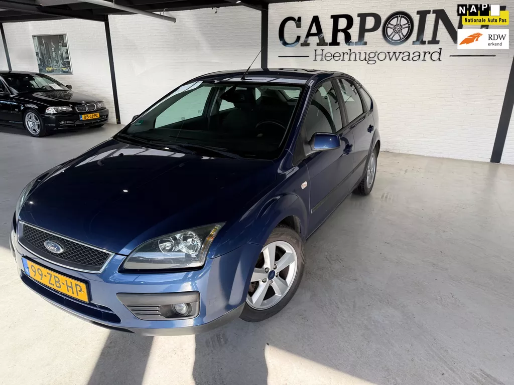 Ford Focus 1.6-16V Futura 5Deurs Airco Lm velgen Trekhaak NAP