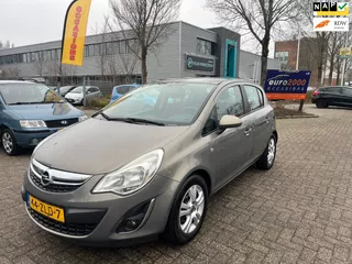 Opel Corsa 1.2-16V LET OP MOTOR MAAKT TIKKEND GELUID