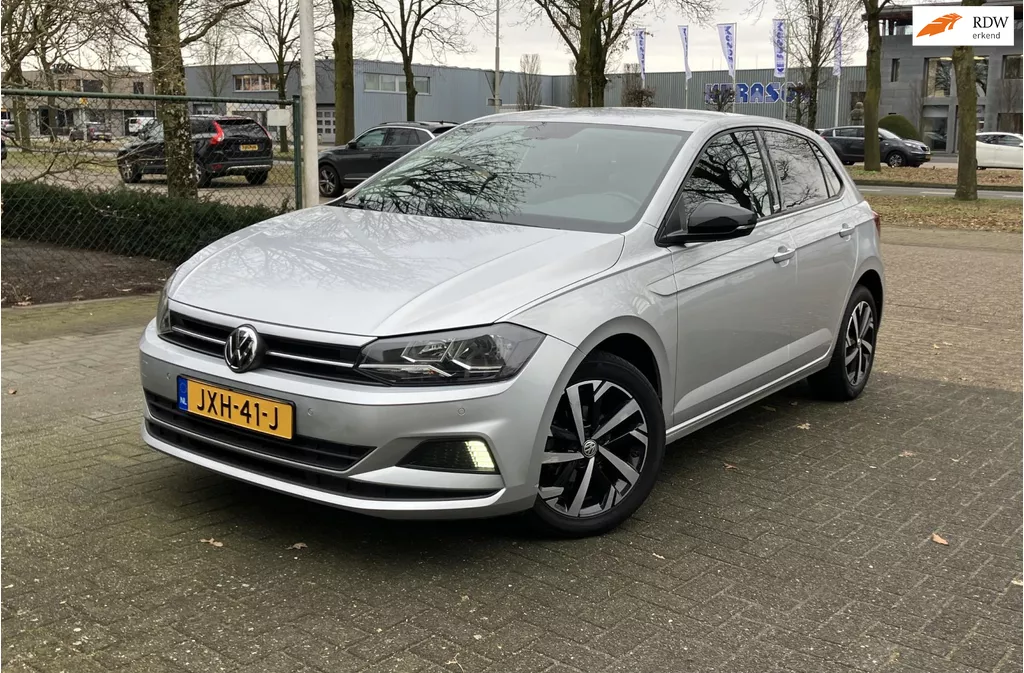 Volkswagen POLO 1.0 MPI Comfortline Navi,Carplay, Pdc L.m velgen
