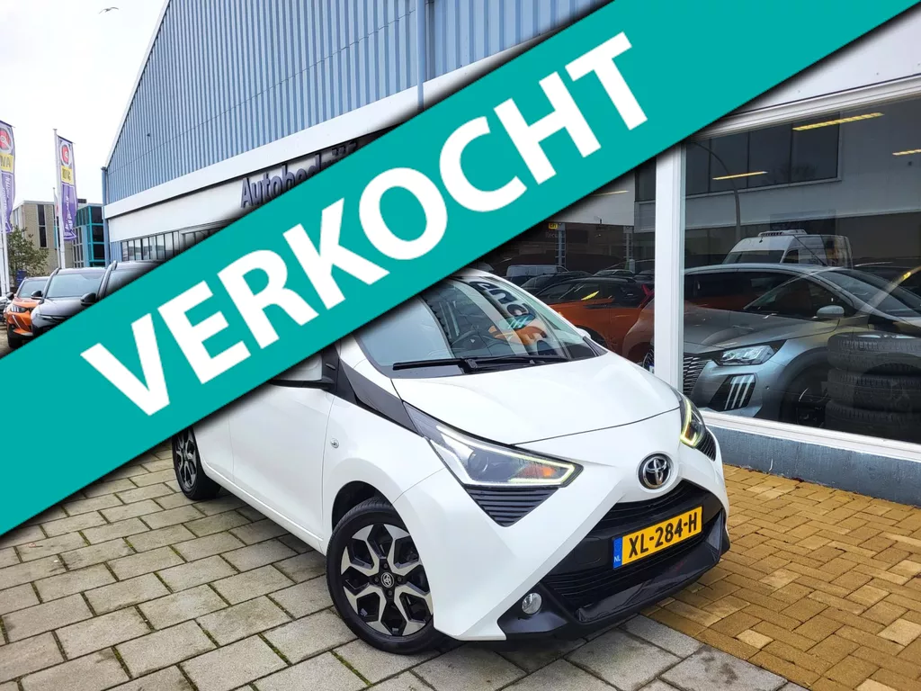 Toyota Aygo 1.0 VVT-i x-joy / Camera / Apple Carplay & Android Auto /