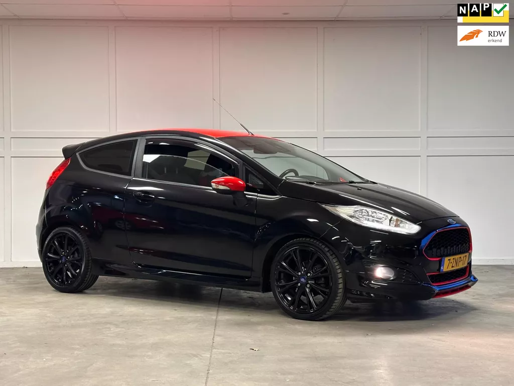 Ford Fiesta 140PK EcoBoost Red/Black Edition / 2015 / Navi / Cruise