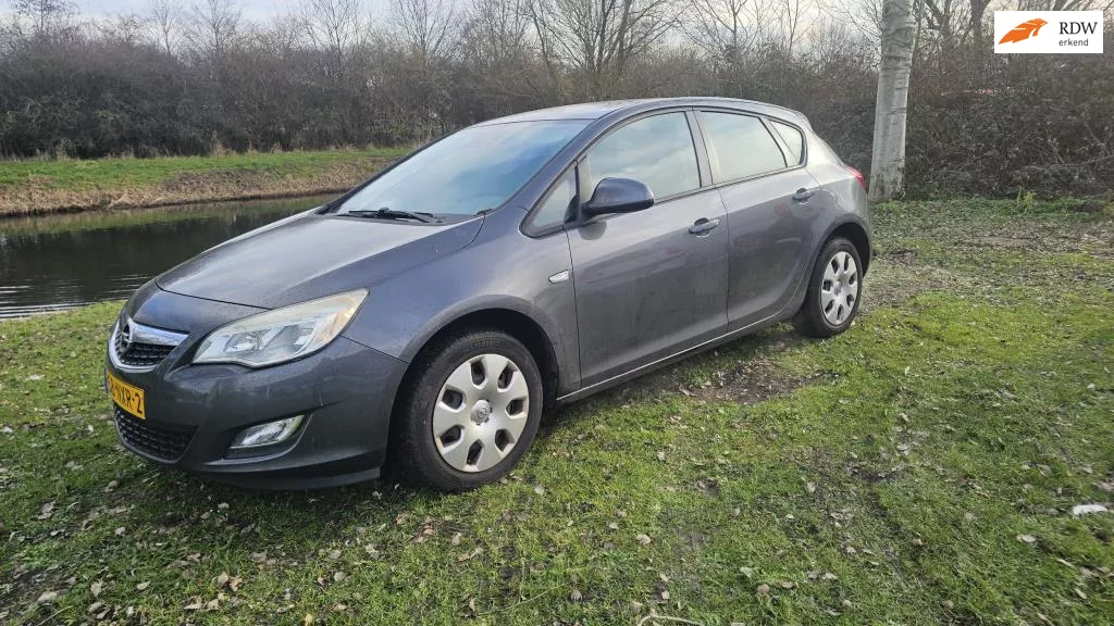 Opel Astra 1.4 Turbo Edition