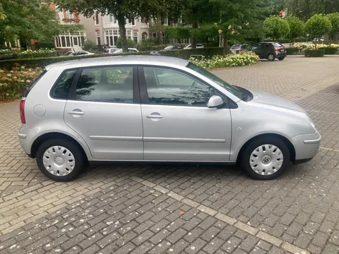 Volkswagen Polo 1.4-16V Turijn nieuwe distr waterpomp