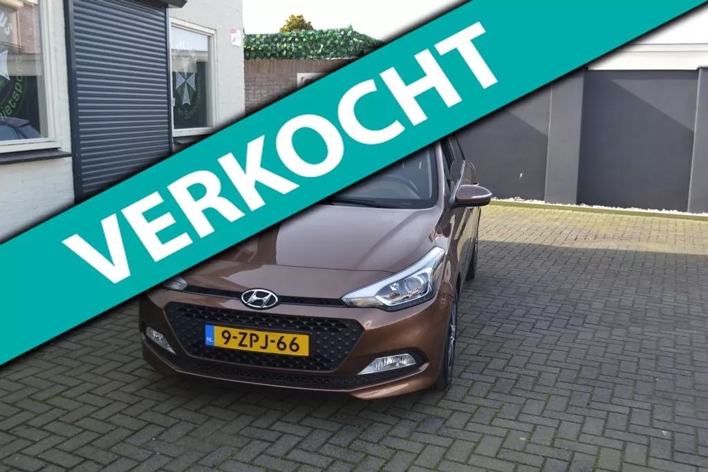Hyundai I20 Uitmuntend Mooie STAAT 1.2 HP i-Motion NAP/ 5 drs/trekhaak/Parkd