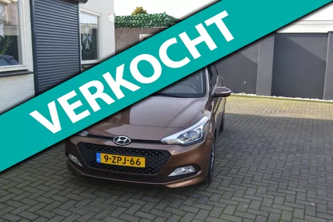 Hyundai I20 Uitmuntend Mooie STAAT 1.2 HP i-Motion NAP/ 5 drs/trekhaak/Parkd