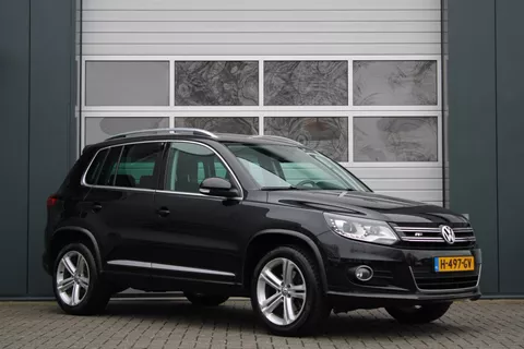 Volkswagen Tiguan 1.4 TSI R-Line Edition Clima/Cruise/Bi-Xenon/Camera/Stoelverwarming/PDC/LED/Park.Assist/18"LM/Alcantara/Trekhaak