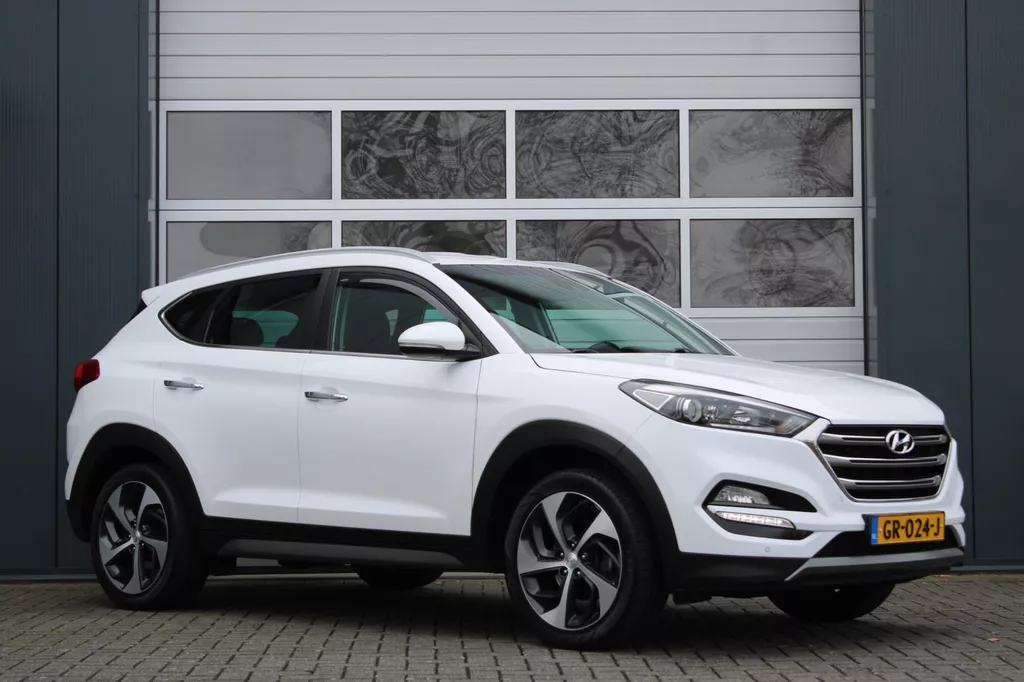 Hyundai Tucson 1.6 GDi Comfort Clima/Cruise/Stoelverwarming/Camera/Navi/Bluetooth/PDC/Lane.Assist/LED/Radio.AUX.USB/19"LM/Trekhaak