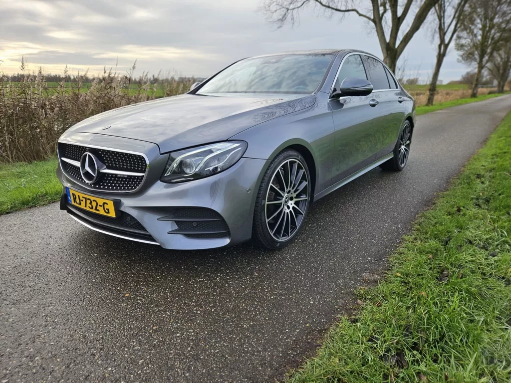 Mercedes-Benz E-200 AMG Line 9G-Tronic Widescreen-Sfeerverlichting